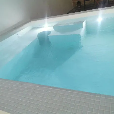 Avgerinos Deluxe Paliochori Apartamento *